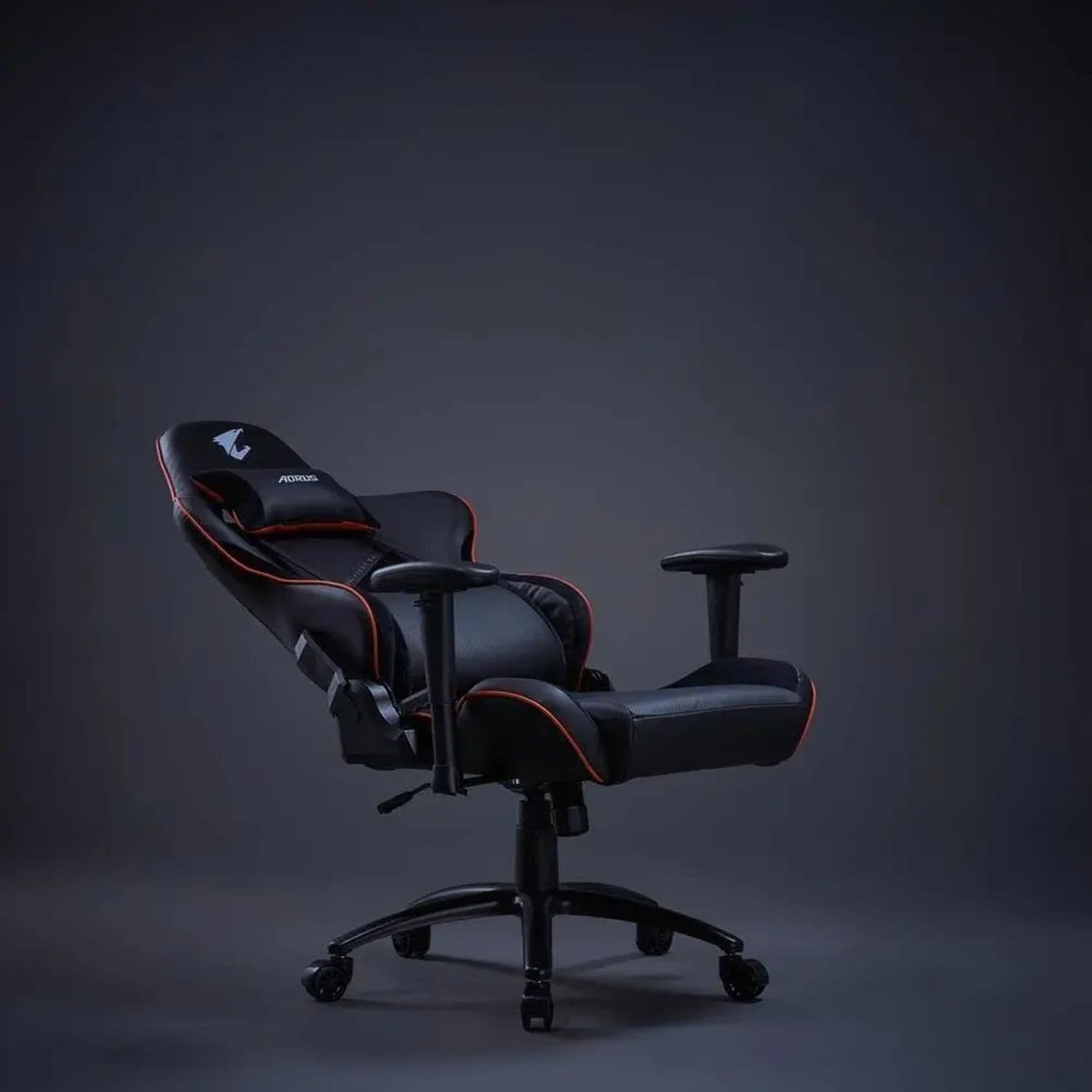 Silla Gamer Gigabyte AORUS AGC310